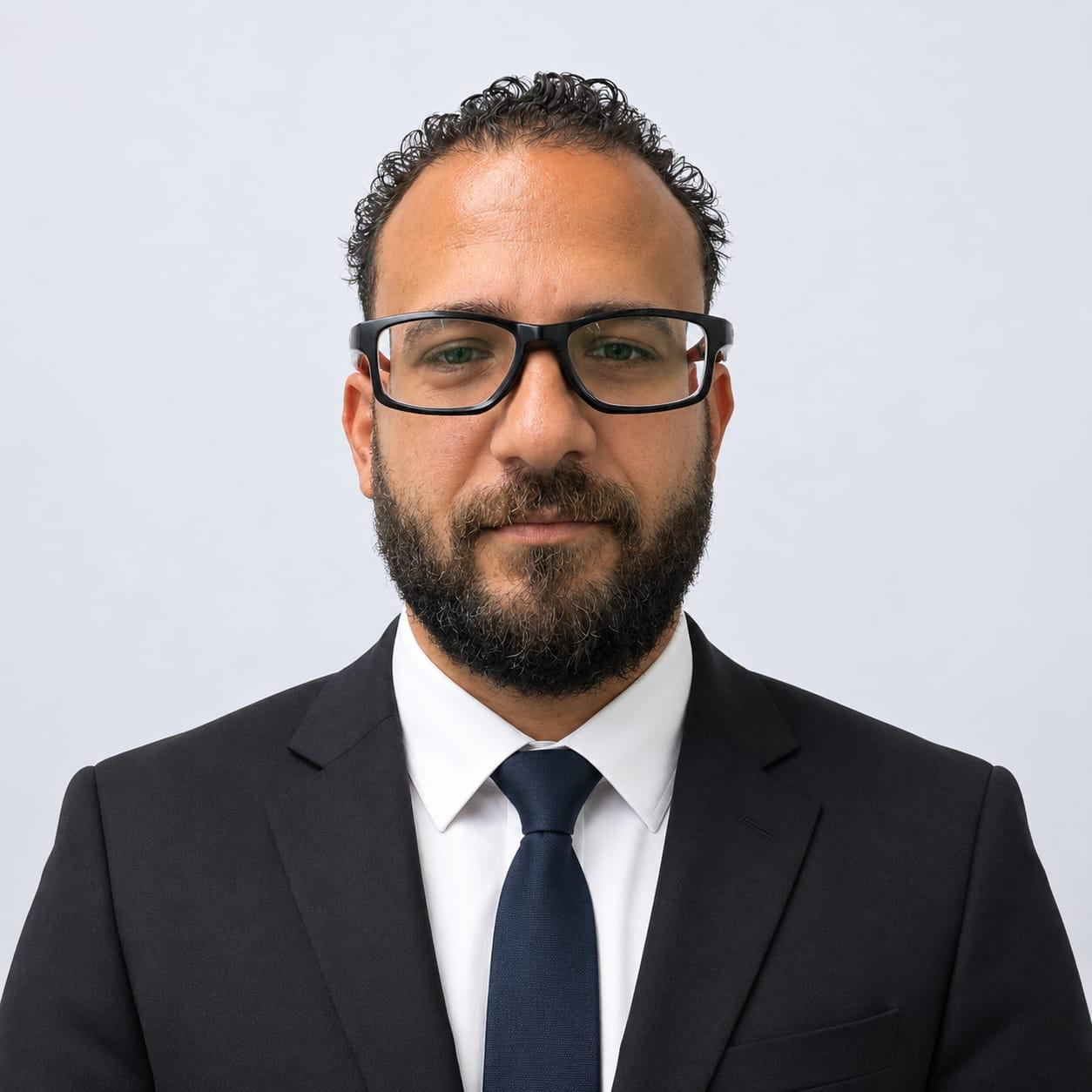 Amir Tharwat Saif